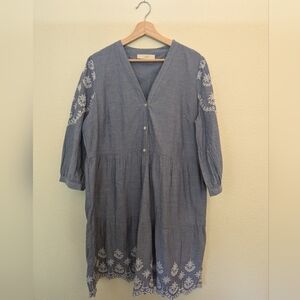 LOFT Women's XL Blue And White Embroidered Dress